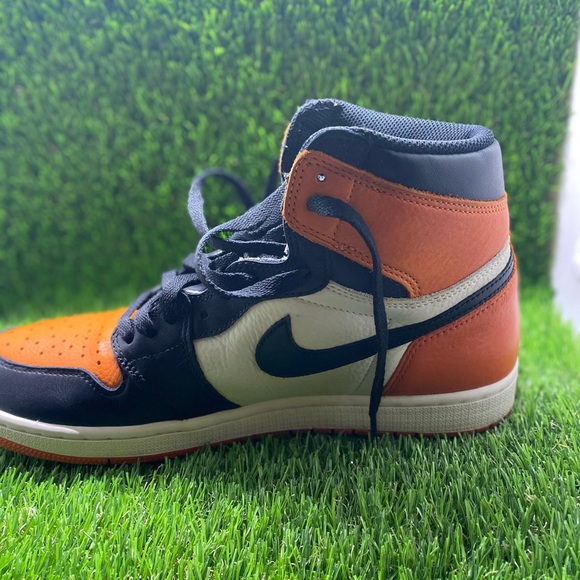 Shattered Backboards Jordan 1 - Picture 2 of 8